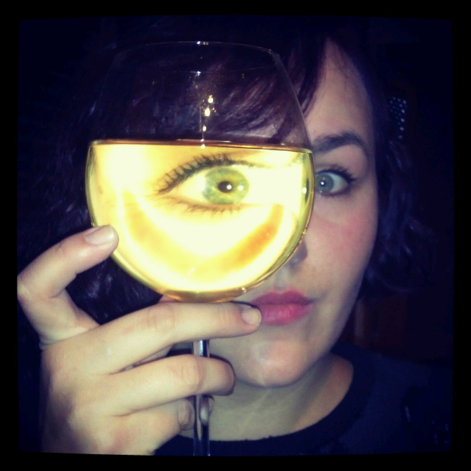 Actress at 95c Produksiehuis. Kabaret hons. Food market testers whore. Face gymnast. Child of God.