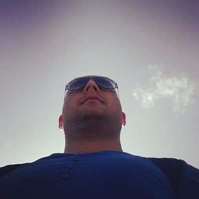 tiburonpadron's profile picture. Las cosas son como son o si no no son! a veces #LocutorPoductor de @BrujulActiva y estidiante de @SinPrecedentes
Distribuidor autorizado Herbalife