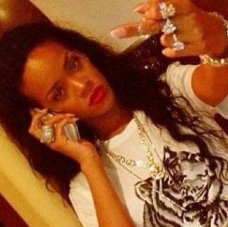 IG: @_Niffa_ #RihannaNavy #TeamBreezy #Chrianna