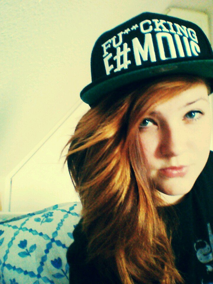 My name is Sophie and i'm 15 years old... my biggest dream is-meet Justin Bieber, that will be the best thing in my live!!! 3