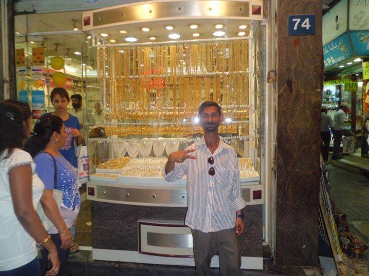 AdvAbbasi's profile picture. Em Extra Ordinary Person
EM Lawyer & LandLord Carring Honestly Person