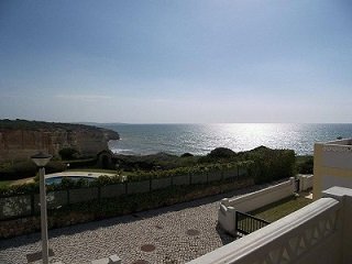 EuropHomes's profile picture. We are your real estate consultant. 
Tell us where you want to buy your 
home. The best price and location just for you.
Dream Europe Homes 
Algarve
