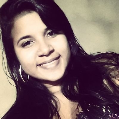 Não me julgue. Você conhece meu nome, não a minha história.