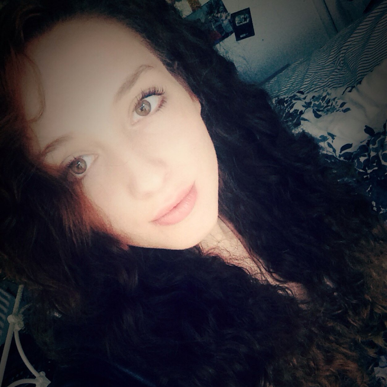 libertymayX's profile picture. 21 | i follow back so hit that lil' button right there |i play guitar :)| SIXER |Metal~Rock| instagram ~ pandaatsix