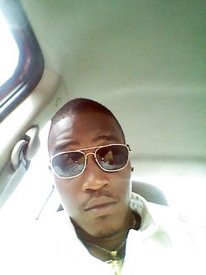 LIVN LIFE MY WAY DAY BY DAY...MY MIND IS THROWED CAUSE THE WORLD IS....