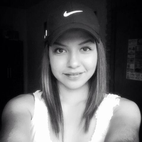 ¡hay que vivir la vidaa! LOVE ME FOR WHO I AM 3