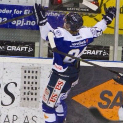 Svendserud's profile picture. Klasker puck for sparta warriors. #95