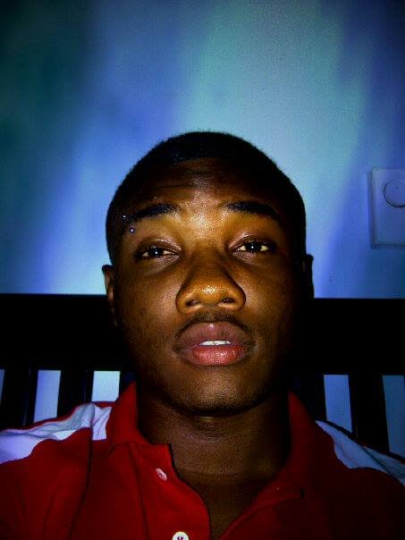 GrownAssGuy's profile picture. Basketball Player|18 Years Old|Love Sniffing|Hate Reading|Love Girls|Angolan Guy|Business Minded : )|