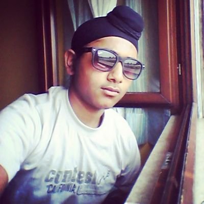 Sono Juventino e sono fiero di esserlo!!!! poi sono molto interessato all'informatica e i motori!!!!!!!!!