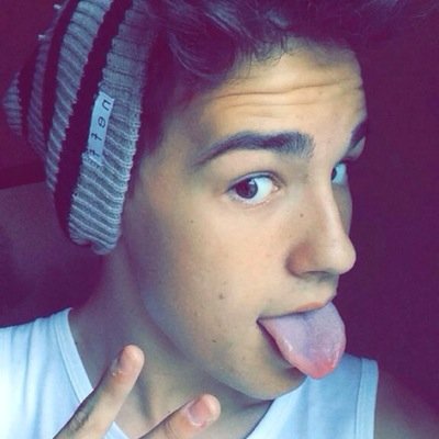 Jacob Whitesides is bae. 

Follow i follow back ❤️