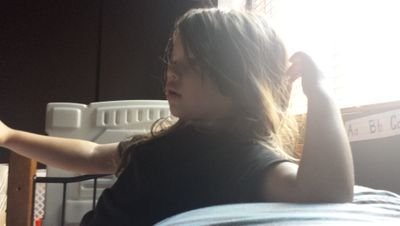 imdyingtoknow's profile picture. I don't know shit about twitter but fuck here I am