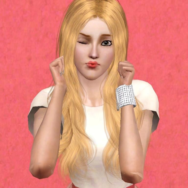 SimsFinatic's profile picture. Young Simmer