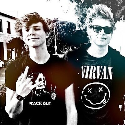 // Luke // Ashton // Michael // Calum // 5SOS ❤️ 0/4 // 1D // Austin Mahone //Don't hate me 'cause I'm beautiful. - Ashton Irwin// Sterre & Humeyra