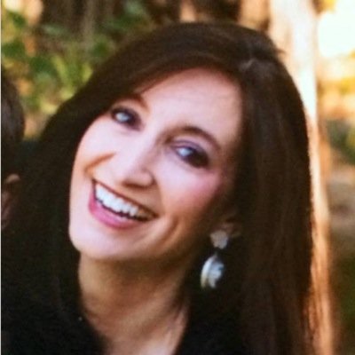 Christian, wife,mom, REALTOR, nurse, volunteer, dog owner. LOVE SELLING HOUSES!