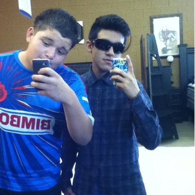 14 year old , single , soccer player , gamer , skater , and im a gentalmen :) also im mexican