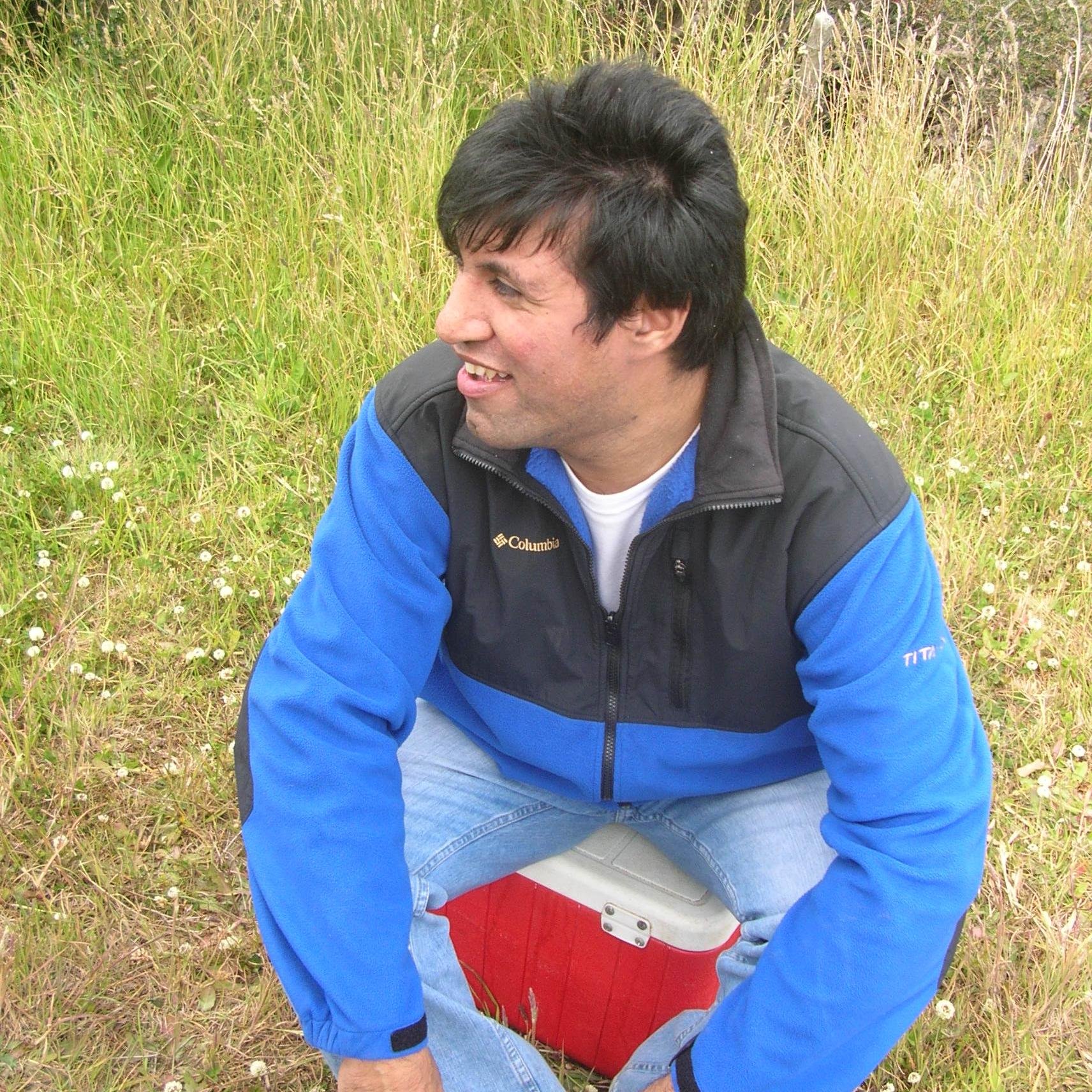 colo06371805's profile picture. cientista politico