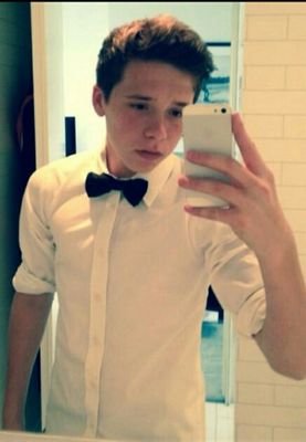 itspryd's profile picture. |16|Comedian|Dreaming Of Becoming Internet Famous|COD|GT:Irish Girlss|Graphic Designer|Elegato|Feeder|Wish:Join eRa|