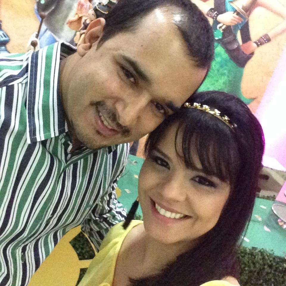 karlessoleila's profile picture. Nós Karlesso,Leila,Laila e Rhana.Uma família q ama,teme e serve ao Senhor Jesus!