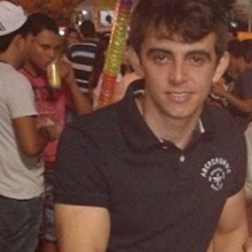 Graduando em Engenharia  de  Produção Mecânica pela UFPB (Engenheirinho), amante do Sertão, dos esportes e das boas pessoas!!!