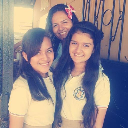 AMA LA VIDA Y SONRIELE