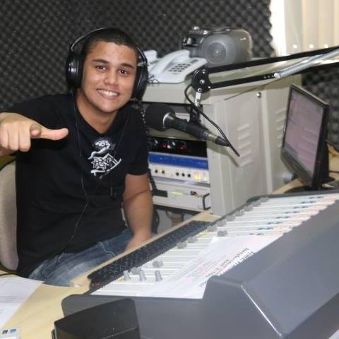 Locutor/Apresentador de Rádio