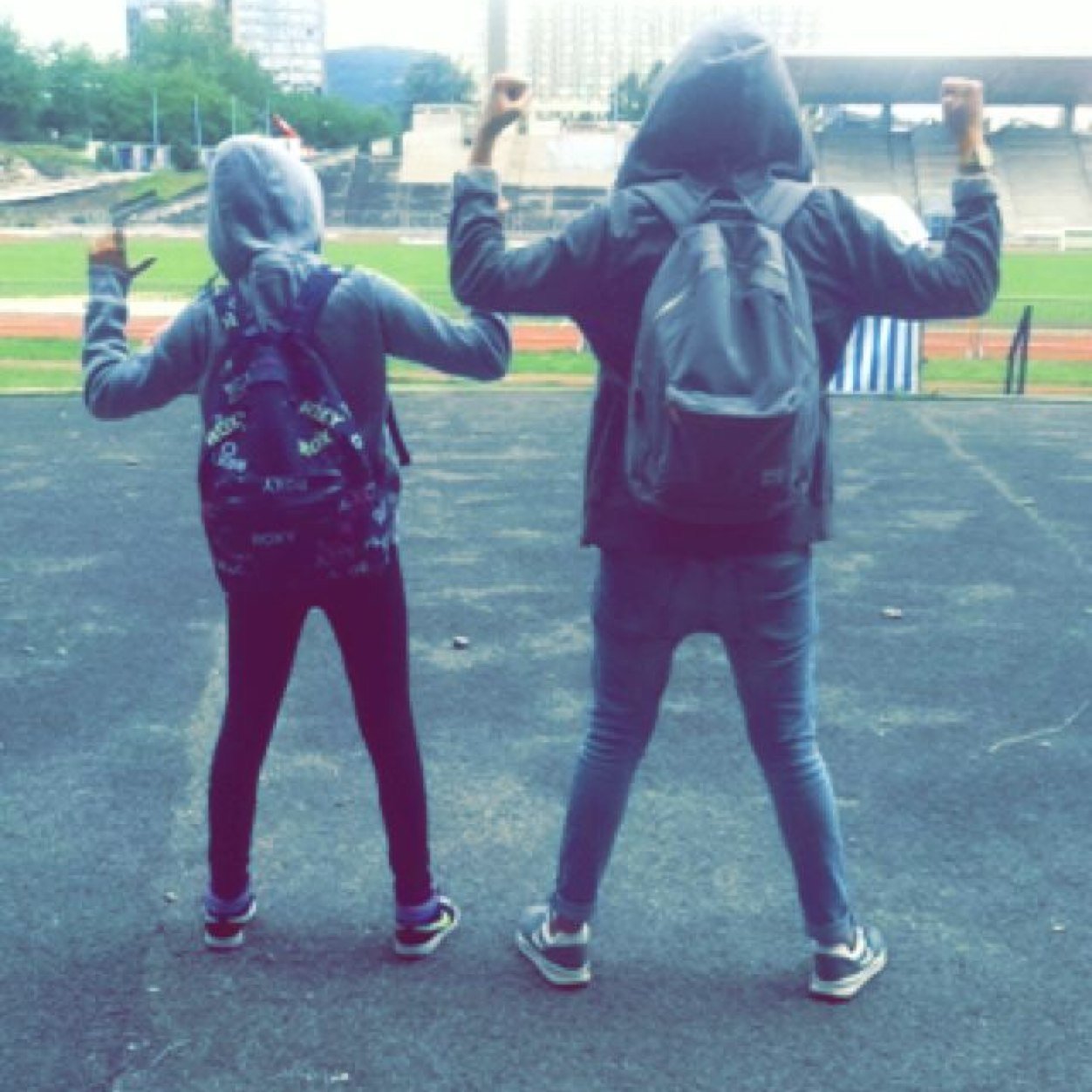 Shimisoldiers∞DirectioNNers∞Mixers ♥ Pixie ...Cher ....
As i am✌☮✌... F***ing Bitch ☠ !!