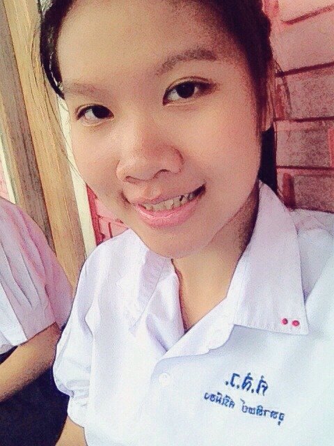 ชื่อ แก้ม เกิด 21 มกราคม 2540 นิสัย ร่าเริง ตลก เฮฮา บ้าๆบอๆเป็นบางเวลา