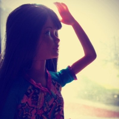 Hello im Ashley follow me on Twitter