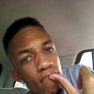 mikeboi0's profile picture. 