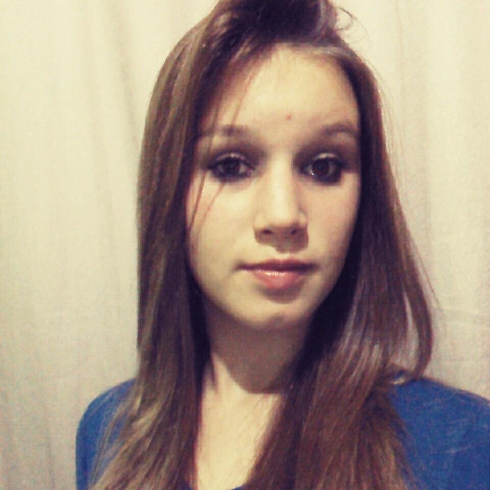 Facebook: Sheila Kremer                                               Insta: sheilakremer                                    snap: sheila-kremer