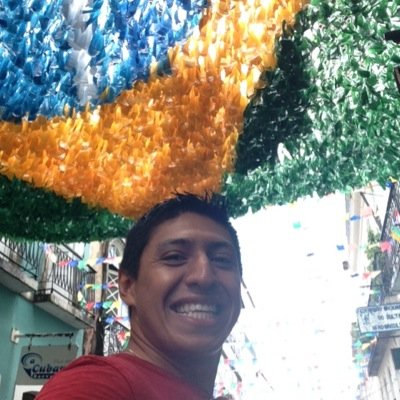 Nunca dejes de sonreir , ni siquiera cuando estes triste porque nunca sabes quien se puede enamorar de tu sonrisa. Aficionado de Cruz azul desde Nacimiento