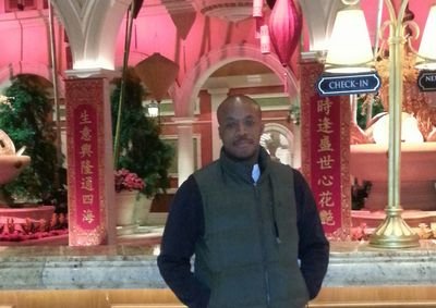 mirabiledictu0's profile picture. Wine lover, bon vivant, courtisan, epicurean, fine cuisine, news junkie, proud father of one, claimed by many other;
#decencymatters
#thefouragreements