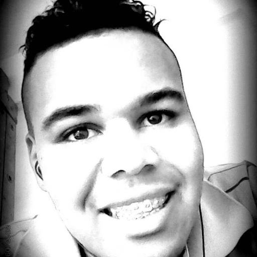 Rafael, 18 anos, Libriano, baladas, mulheres, e curtiçãao, claro e ser feliz vivendo a vida