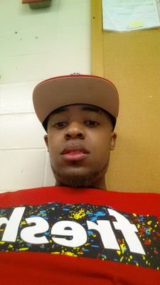 25 single no kids just a stand up guy not the type to fall #allstarpromo2014 #mbzculture2014 #feetuplife2014 #teamlebron