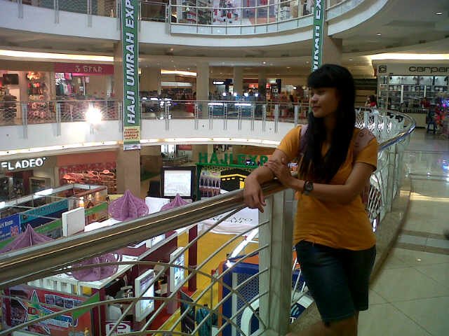 im a sweet girl, n funny girl , im a teacher n im wanna be a great girl
