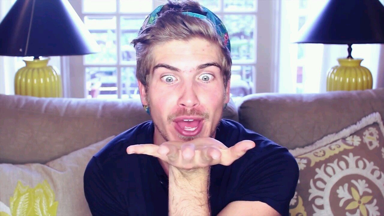 Joey Graceffa. Is there really more to say? -8/3/14 Joey retweeted- -9/3/14 Stacy favorited-