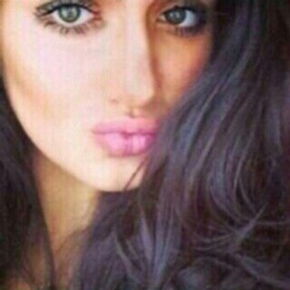 أحد يحبك لحاجة فيك وأحد يحبك لأنك حاجته،،