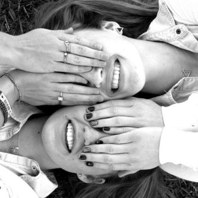 E & B: two mormon girls livin the mormon life. Holla at us