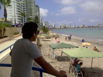 Alecruzba95's profile picture. 🐃 Nada tarda tanto en llegar, como lo que nunca se empieza.♉