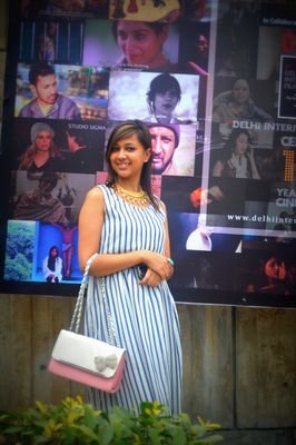 Professional Artist of Ludhiana...Running my own Brand of Art by the name Ayushi Defining Life..Artist#Organiser#