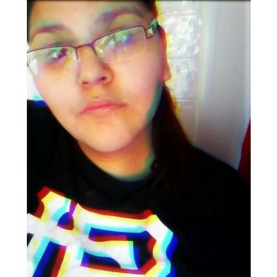 simple girl in a complicated world; music=santuary; my life is my family- iG: _bpll #teamfollowback :)