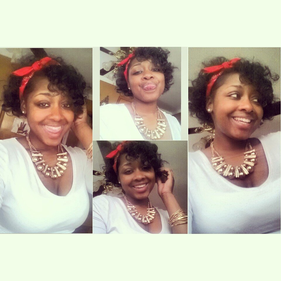 Singer..Music is my Passion. Military Woman. College student. I am a Child of God & a Charismatic spirit! A variety of complexities make up the woman I am..♥