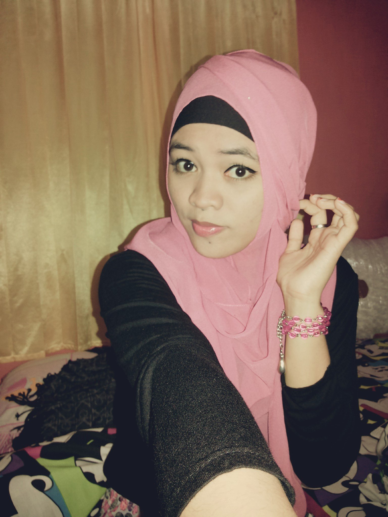 juju_pratiwi's profile picture. 