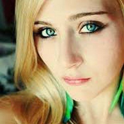 Хотела стать самой лучшей - не дали! Хотела стать самой худшей - не смогла...Пришлось остаться неповторимой!!!