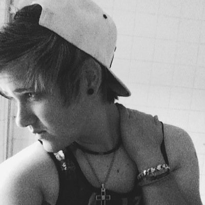 Follow me and ill follow back!