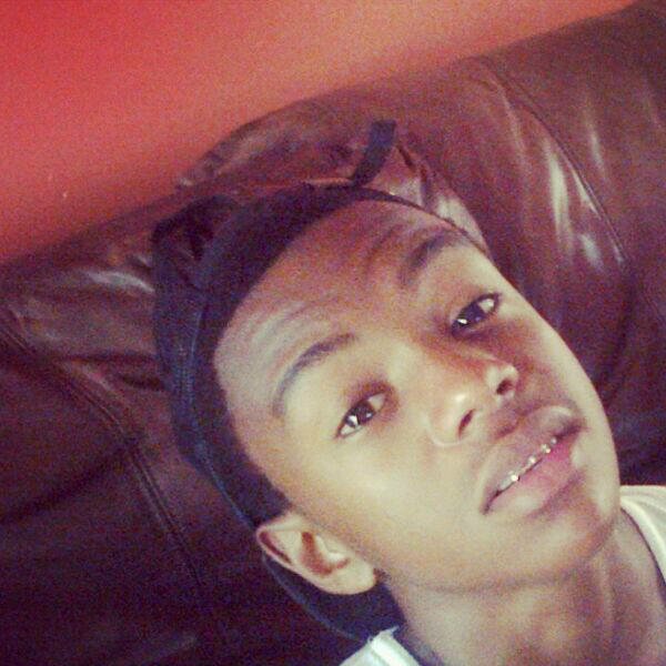 I'm a very sensitive person. I dnt feel unbeatable although I du feel strng and confident in my style of soccer#8