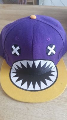 izisaks's profile picture. 