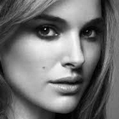 Я не мечтаю  стать принцессой…я ей родилась.