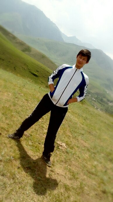 dani_989898's profile picture. 