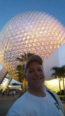 RengFamily's profile picture. 